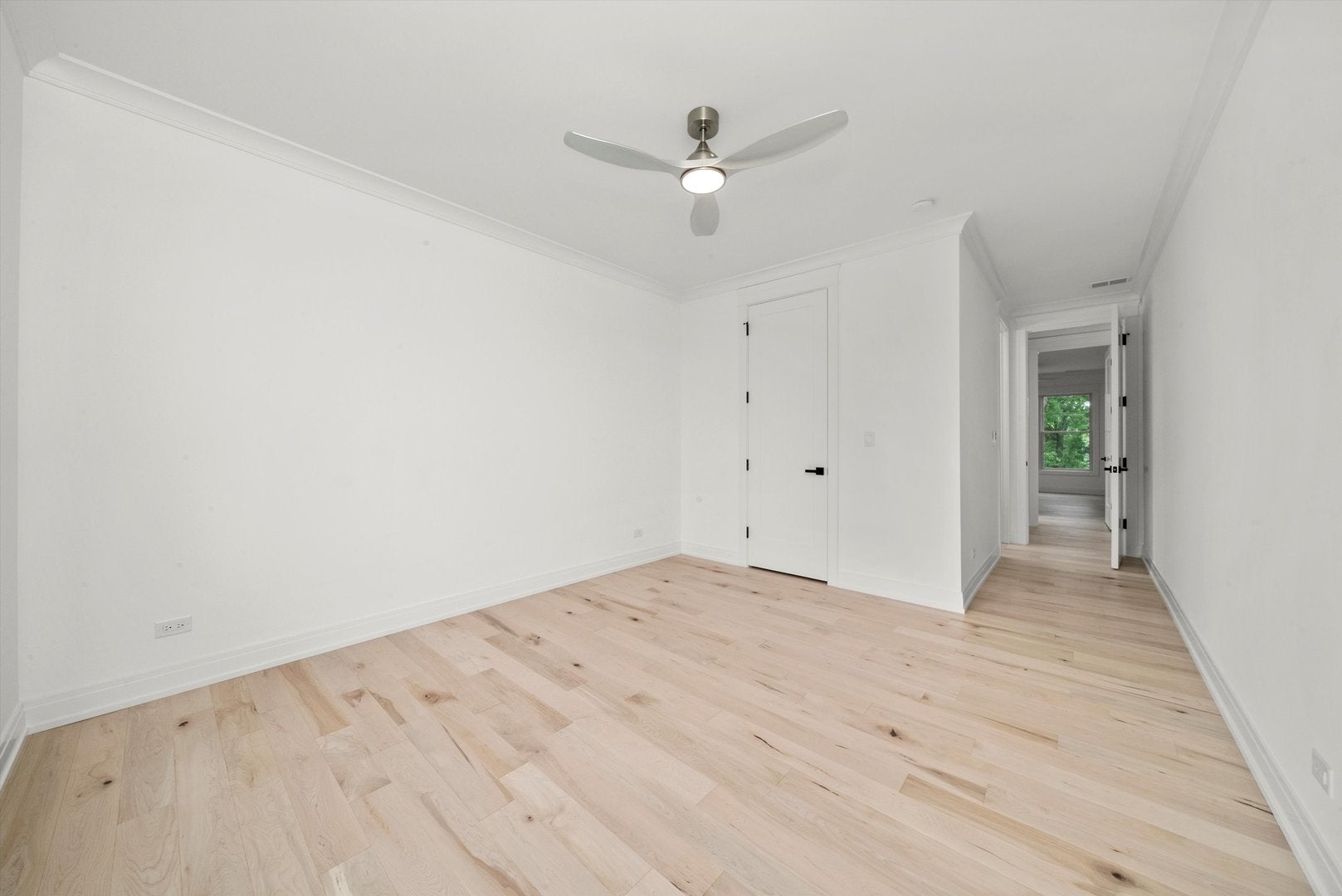 Burr Ridge, Illinois, 60527, United States, 6 Bedrooms Bedrooms, ,6 BathroomsBathrooms,Residential,Active,1929664