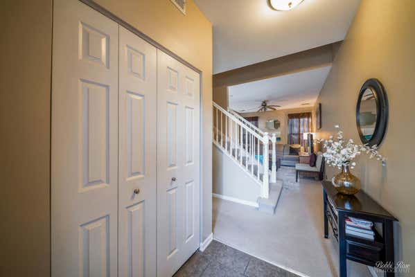 1818 GOLDEN GATE LN # 4, NAPERVILLE, IL 60563, photo 2 of 15