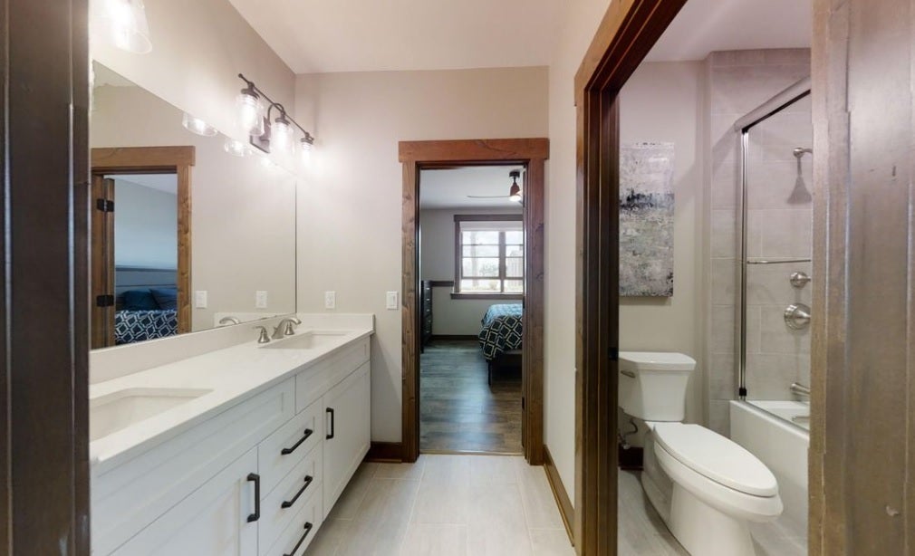 Bristol, Wisconsin, 53104, United States, 4 Bedrooms Bedrooms, ,5 BathroomsBathrooms,Residential,Active,1936628