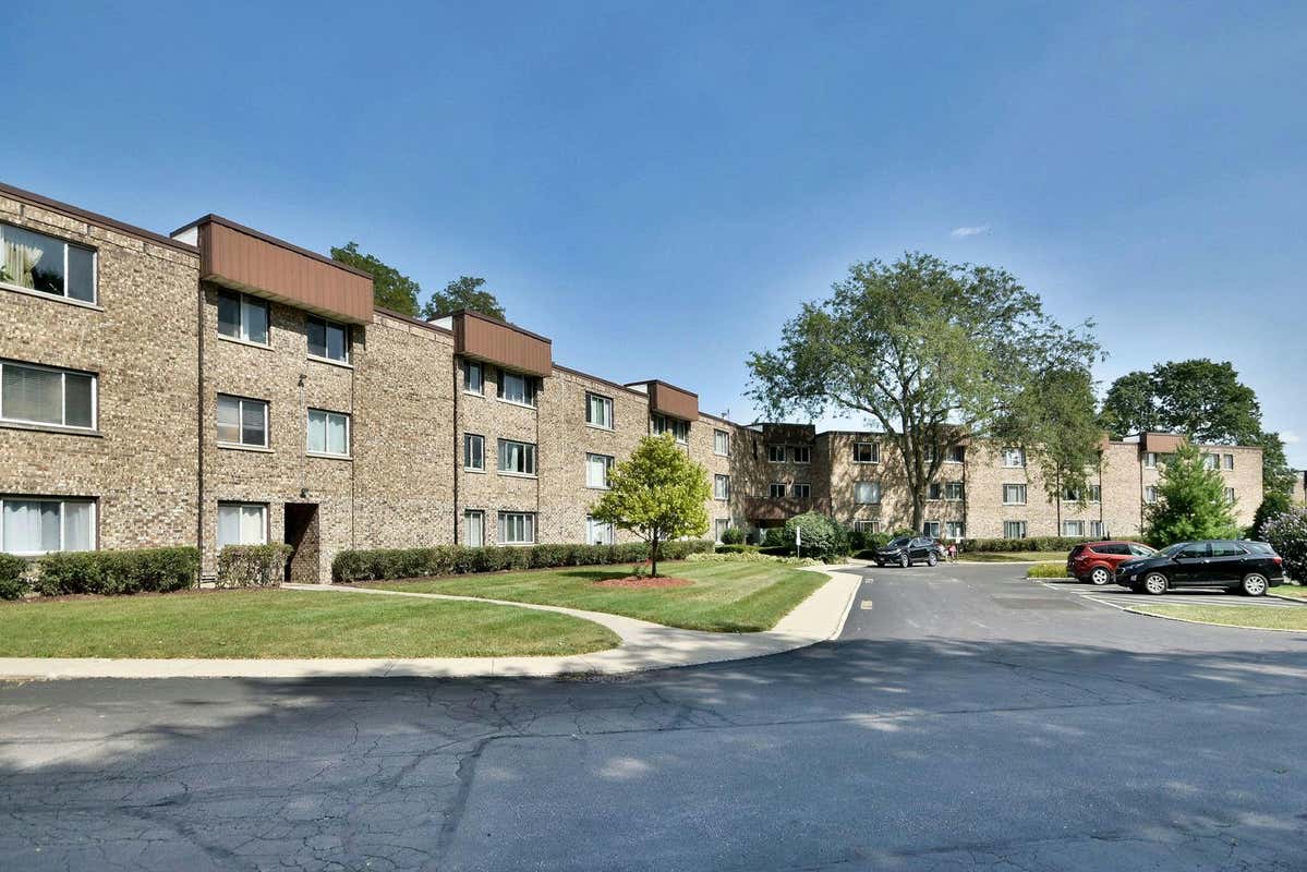 2600 BROOKWOOD WAY DR APT 105A, ROLLING MEADOWS, IL 60008 Condo
