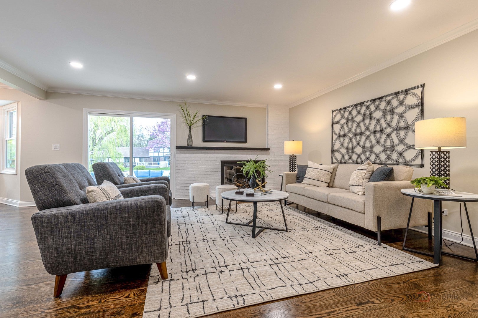 Lincolnshire, Illinois, 60069, United States, 5 Bedrooms Bedrooms, ,4 BathroomsBathrooms,Residential,Active,1933896