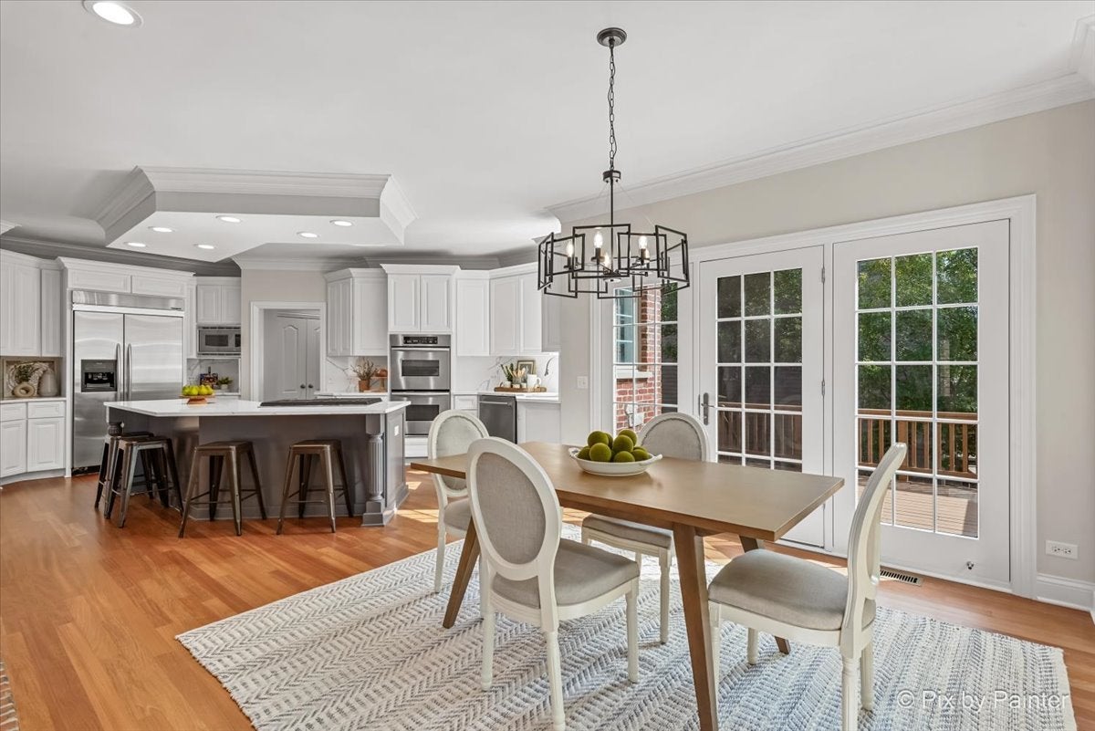 St. Charles, Illinois, 60175, United States, 5 Bedrooms Bedrooms, ,5 BathroomsBathrooms,Residential,Active,1959536