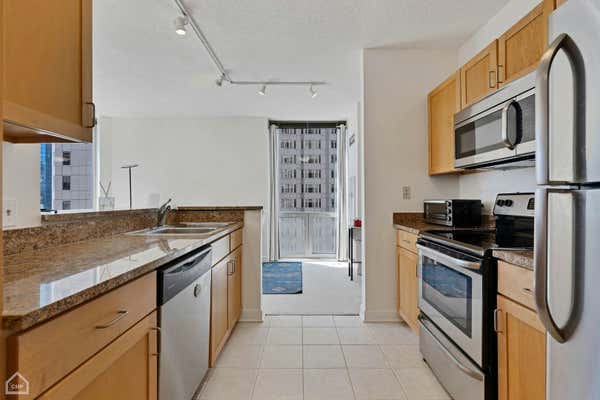 222 N COLUMBUS DR APT 2909, CHICAGO, IL 60601, photo 2 of 22