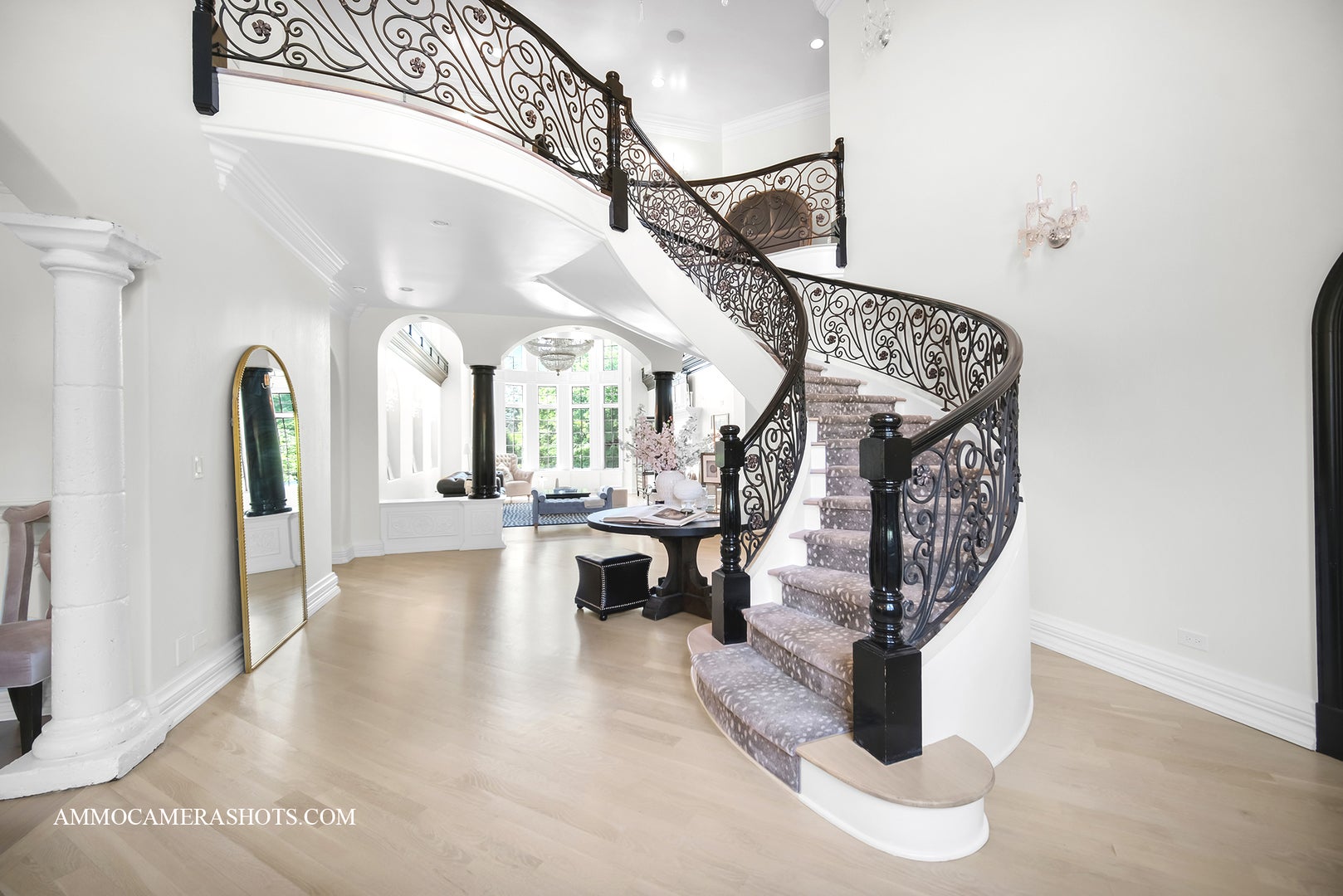 South Barrington, Illinois, 60010, United States, 5 Bedrooms Bedrooms, ,7 BathroomsBathrooms,Residential,Active,1960172