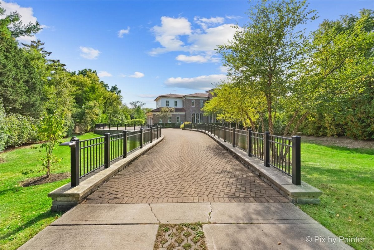 Lake Forest, Illinois, 60045, United States, 4 Bedrooms Bedrooms, ,6 BathroomsBathrooms,Residential,Active,1954434