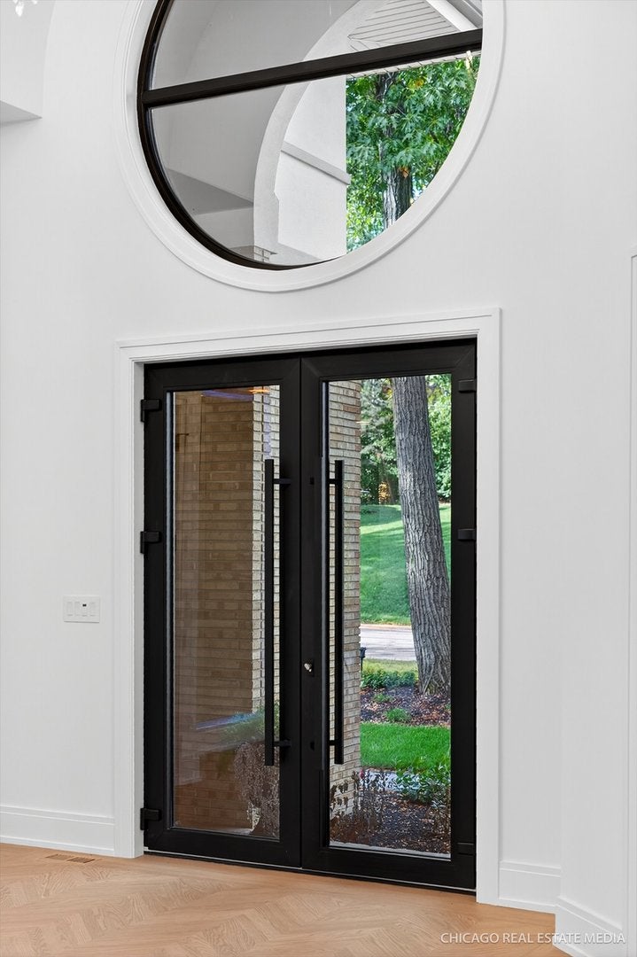 Burr Ridge, Illinois, 60527, United States, 5 Bedrooms Bedrooms, ,6 BathroomsBathrooms,Residential,Active,1995246