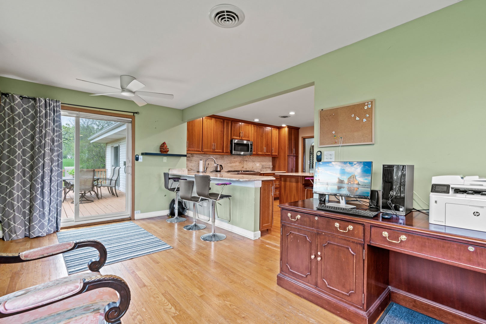 Wauconda, Illinois, 60084, United States, 3 Bedrooms Bedrooms, ,3 BathroomsBathrooms,Residential,Active,1798086