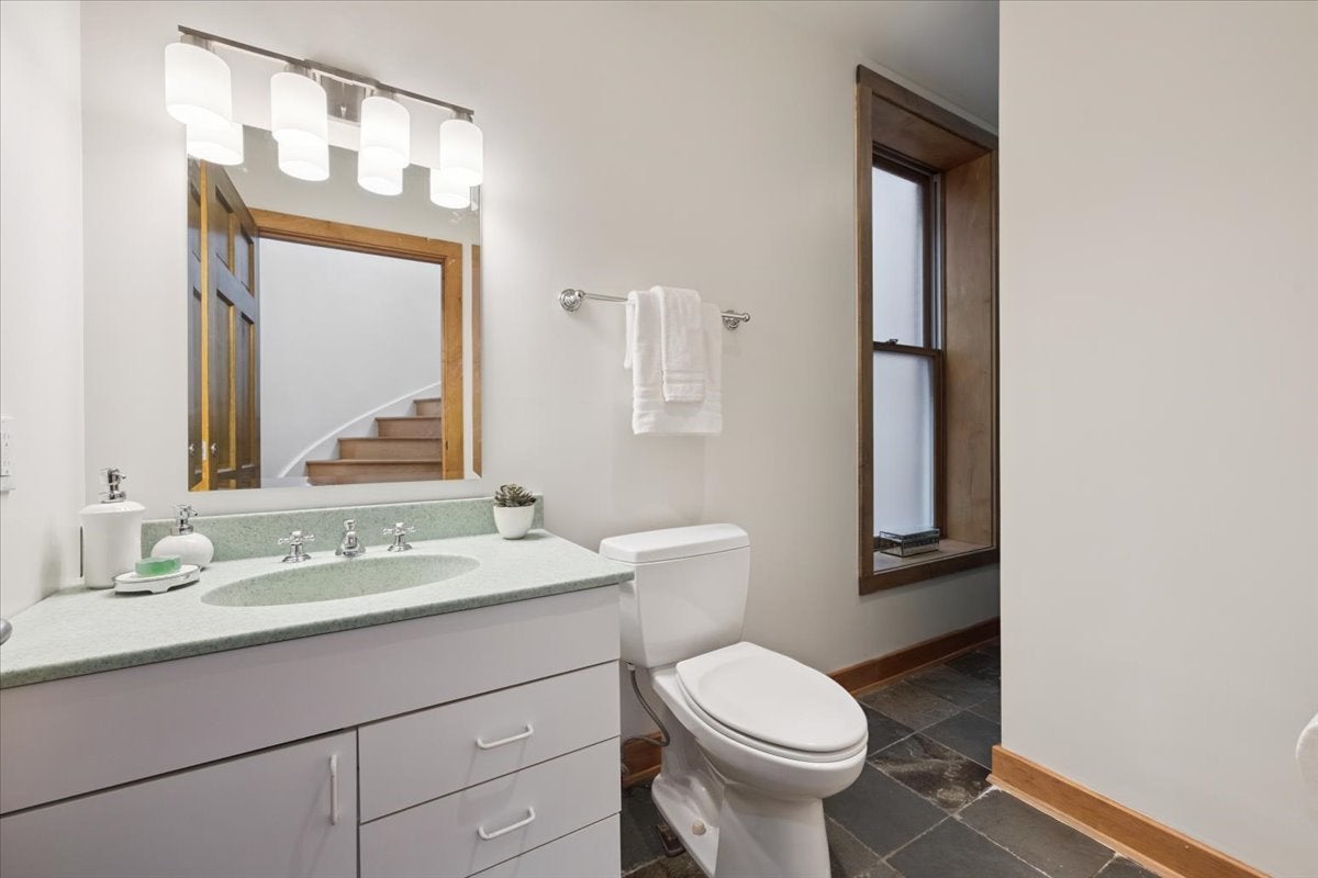 Chicago, Illinois, 60614, United States, 4 Bedrooms Bedrooms, ,5 BathroomsBathrooms,Residential,Active,1922312