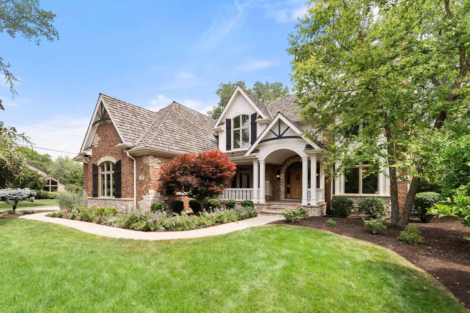 Wheaton, Illinois, 60187, United States, 6 Bedrooms Bedrooms, ,5 BathroomsBathrooms,Residential,Active,1926883