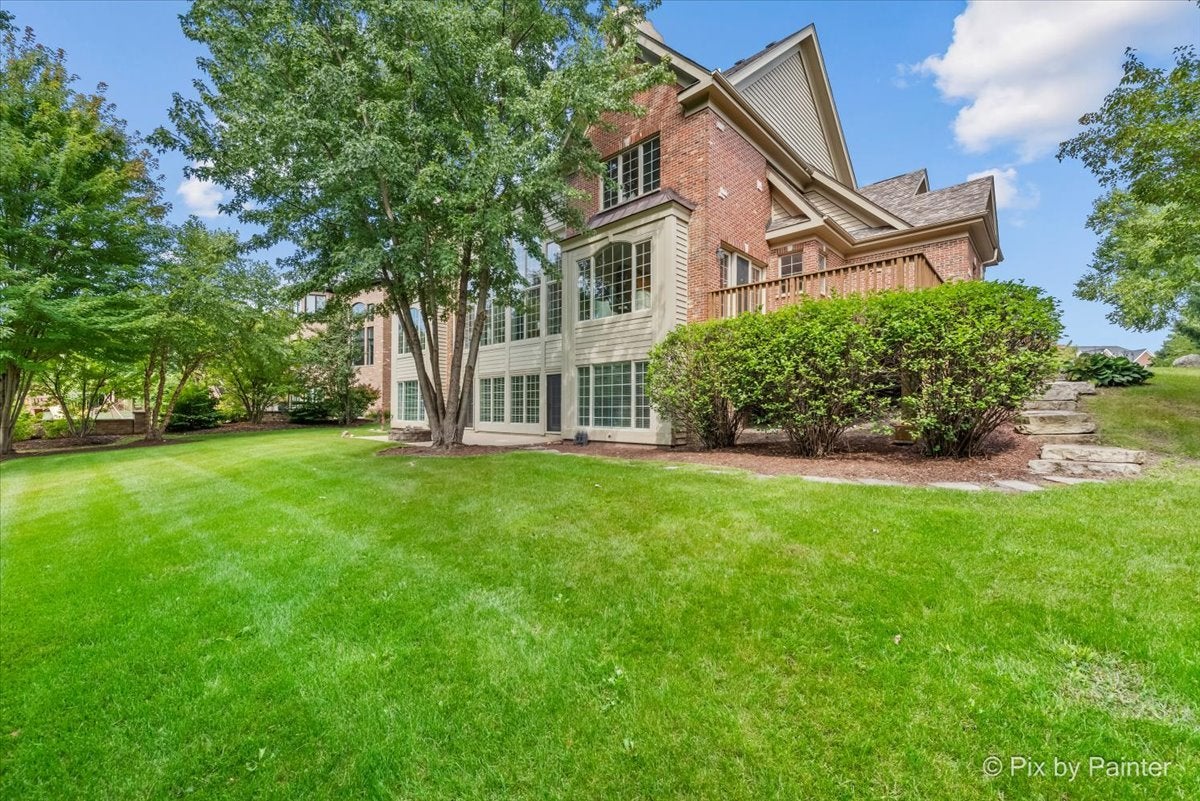 St. Charles, Illinois, 60175, United States, 5 Bedrooms Bedrooms, ,5 BathroomsBathrooms,Residential,Active,1959536