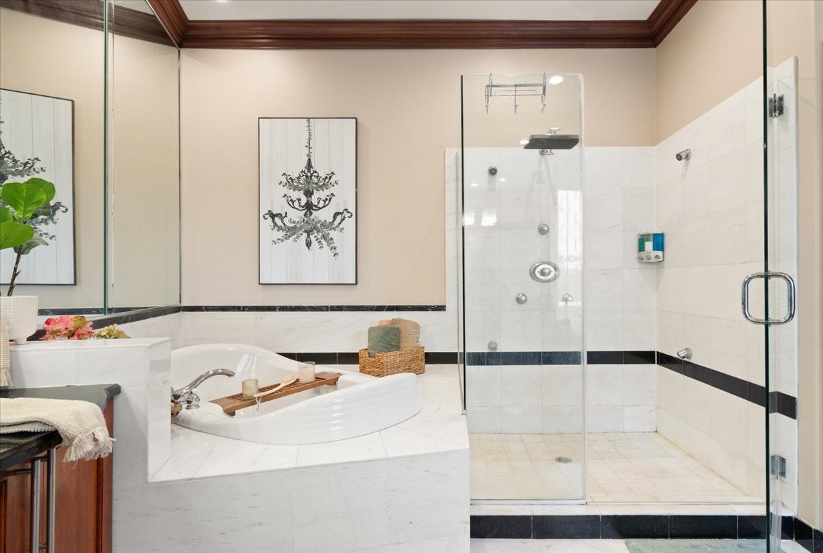Barrington, Illinois, 60010, United States, 5 Bedrooms Bedrooms, ,7 BathroomsBathrooms,Residential,Active,1914793