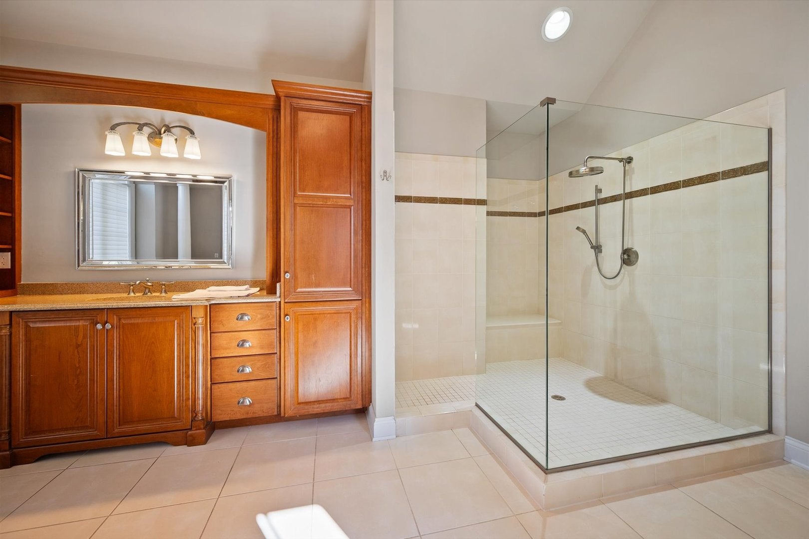 Geneva, Illinois, 60134, United States, 5 Bedrooms Bedrooms, ,7 BathroomsBathrooms,Residential,Active,1971016