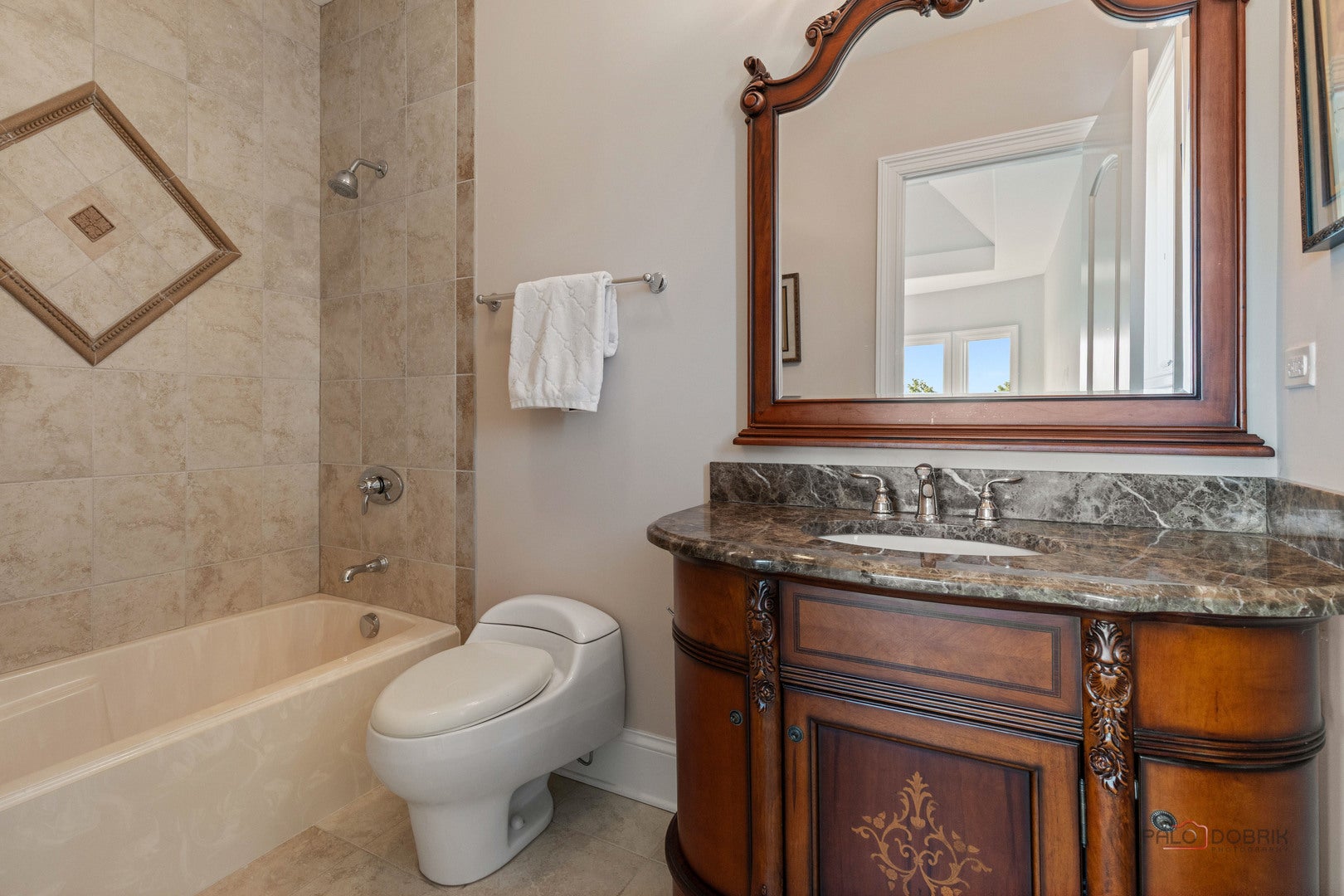 Hawthorn Woods, Illinois, 60047, United States, 6 Bedrooms Bedrooms, ,7 BathroomsBathrooms,Residential,Active,1989792