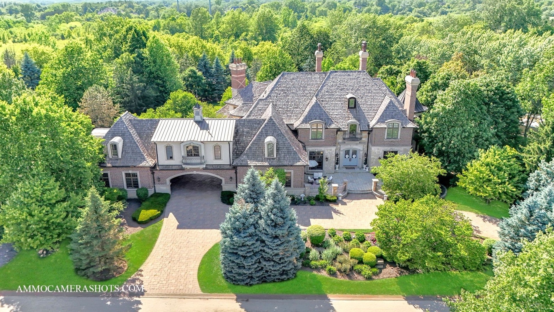 South Barrington, Illinois, 60010, United States, 5 Bedrooms Bedrooms, ,7 BathroomsBathrooms,Residential,Active,1960172