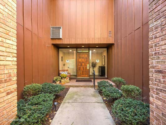 1S095 SPRING RD APT 1A, OAKBROOK TERRACE, IL 60181 - Image 1