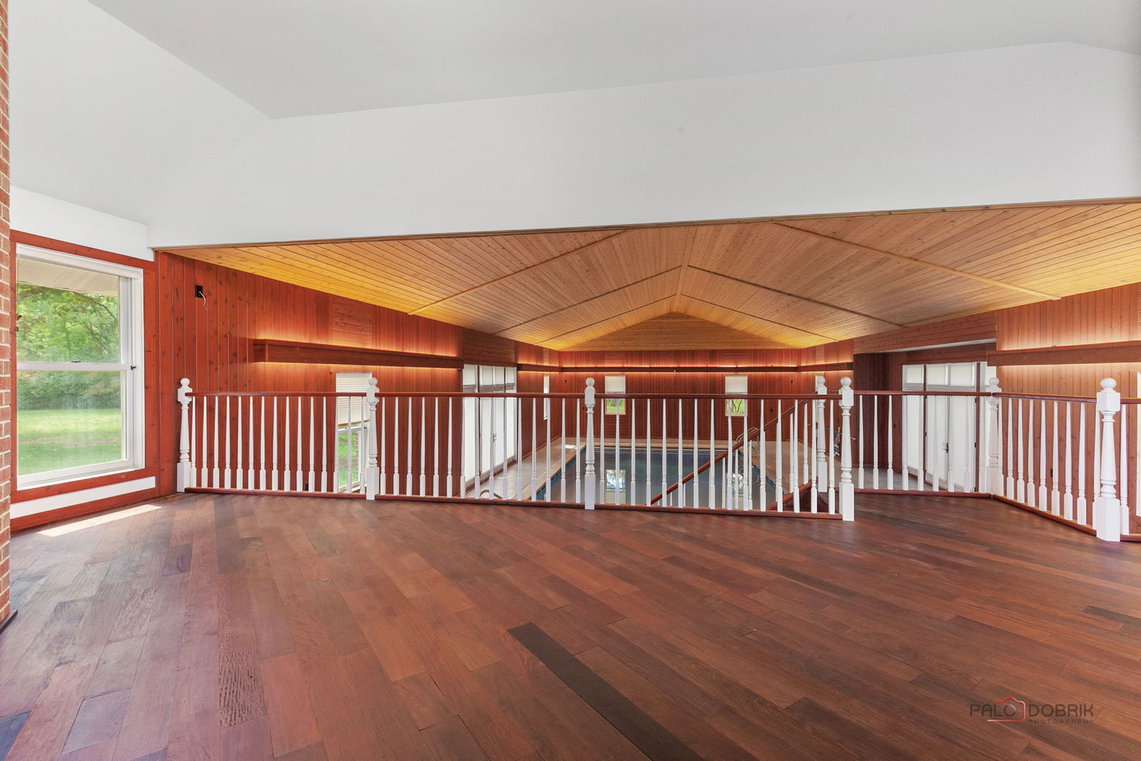 Mundelein, Illinois, 60060, United States, 4 Bedrooms Bedrooms, ,5 BathroomsBathrooms,Residential,Active,1934797