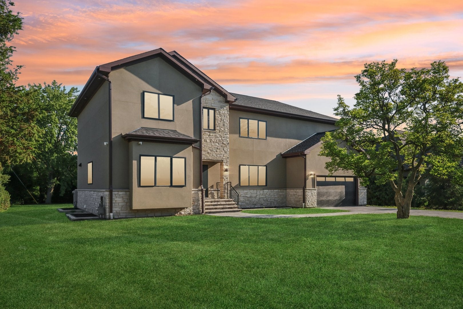 Northbrook, Illinois, 60062, United States, 6 Bedrooms Bedrooms, ,5 BathroomsBathrooms,Residential,Active,2009153