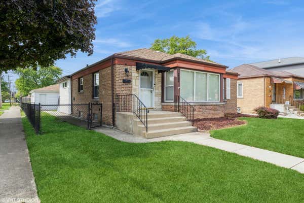 9858 S SAWYER AVE, EVERGREEN PARK, IL 60805 - Image 1