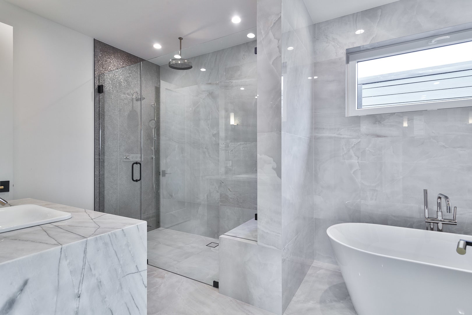 Chicago, Illinois, 60618, United States, 5 Bedrooms Bedrooms, ,5 BathroomsBathrooms,Residential,Active,2007948