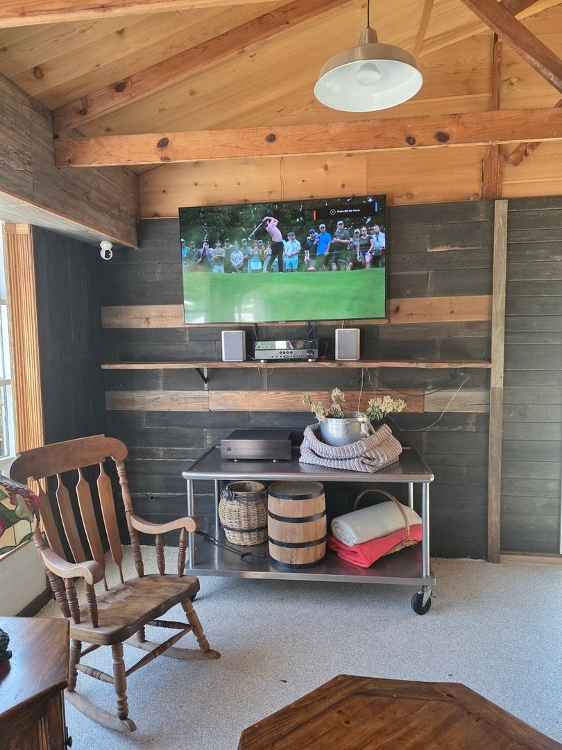 Barrington Hills, Illinois, 60010, United States, 6 Bedrooms Bedrooms, ,5 BathroomsBathrooms,Residential,Active,1987275