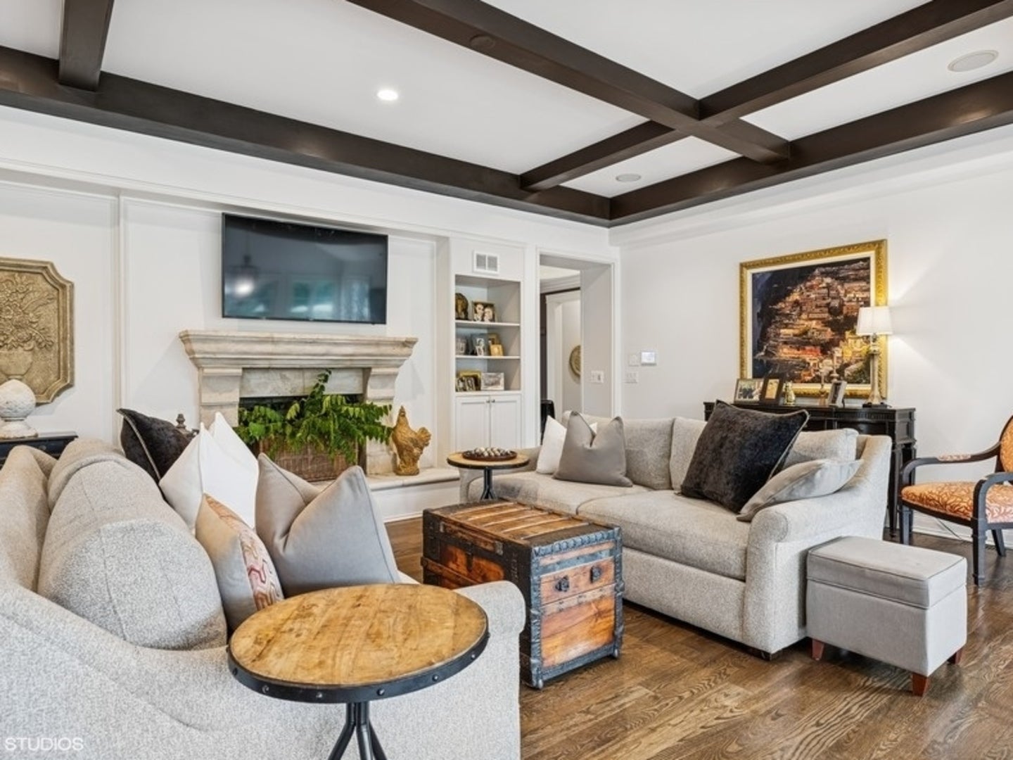 Barrington Hills, Illinois, 60010, United States, 6 Bedrooms Bedrooms, ,4 BathroomsBathrooms,Residential,Active,1987255