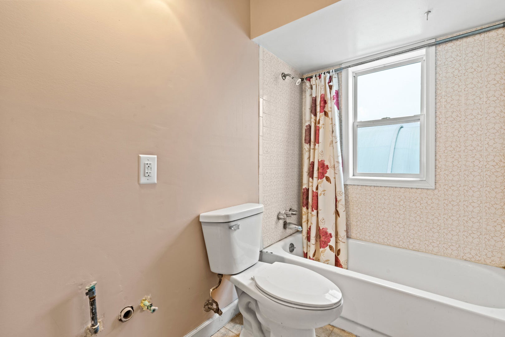 Wauconda, Illinois, 60084, United States, 3 Bedrooms Bedrooms, ,3 BathroomsBathrooms,Residential,Active,1798086