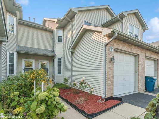 224 N WALNUT ST UNIT E, BENSENVILLE, IL 60106 - Image 1