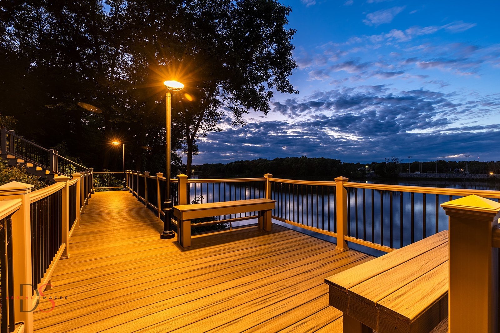 Ottawa, Illinois, 61350, United States, 4 Bedrooms Bedrooms, ,7 BathroomsBathrooms,Residential,Active,1953376