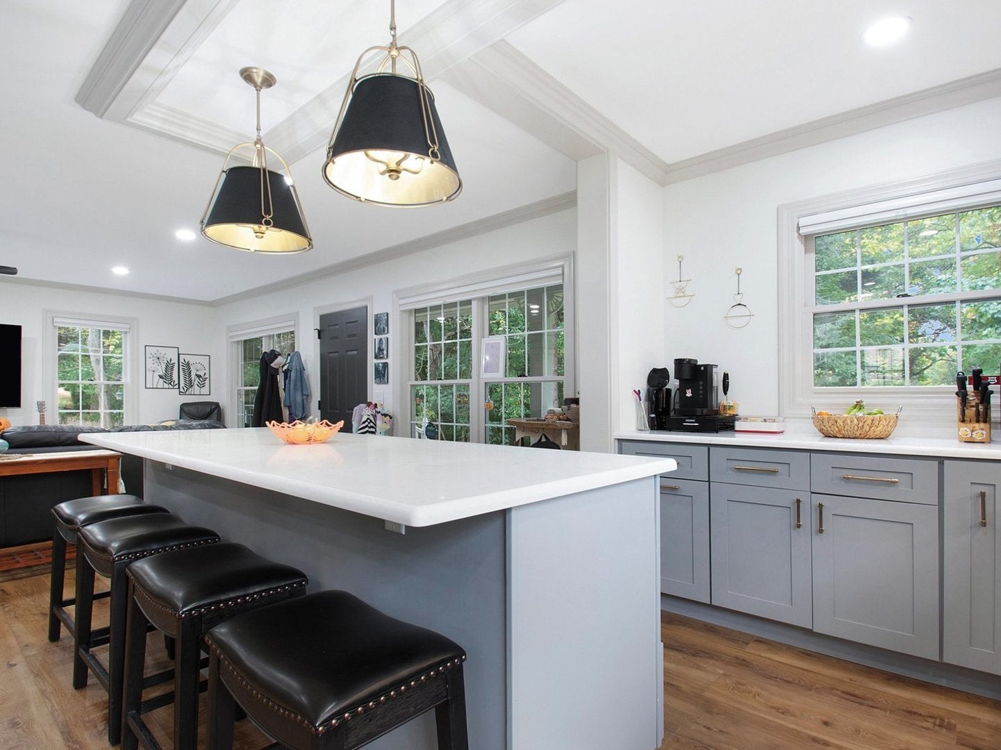 Rockford, Illinois, 61107, United States, 6 Bedrooms Bedrooms, ,7 BathroomsBathrooms,Residential,Active,1987218