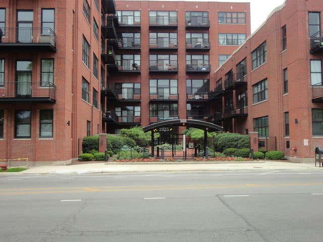 2323 W PERSHING RD APT 518, CHICAGO, IL 60609, photo 1 of 32