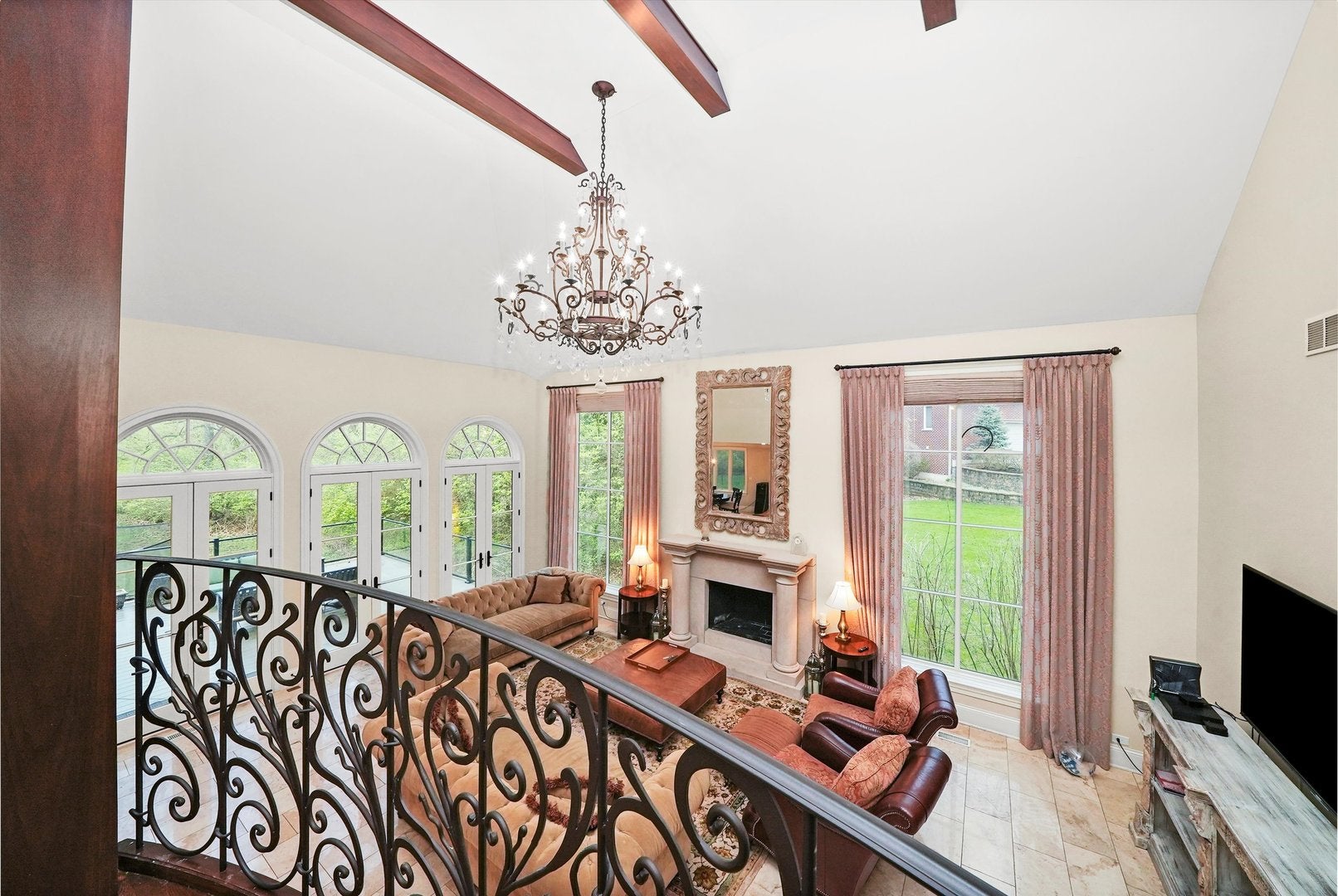 Willow Springs, Illinois, 60480, United States, 5 Bedrooms Bedrooms, ,5 BathroomsBathrooms,Residential,Active,1988455