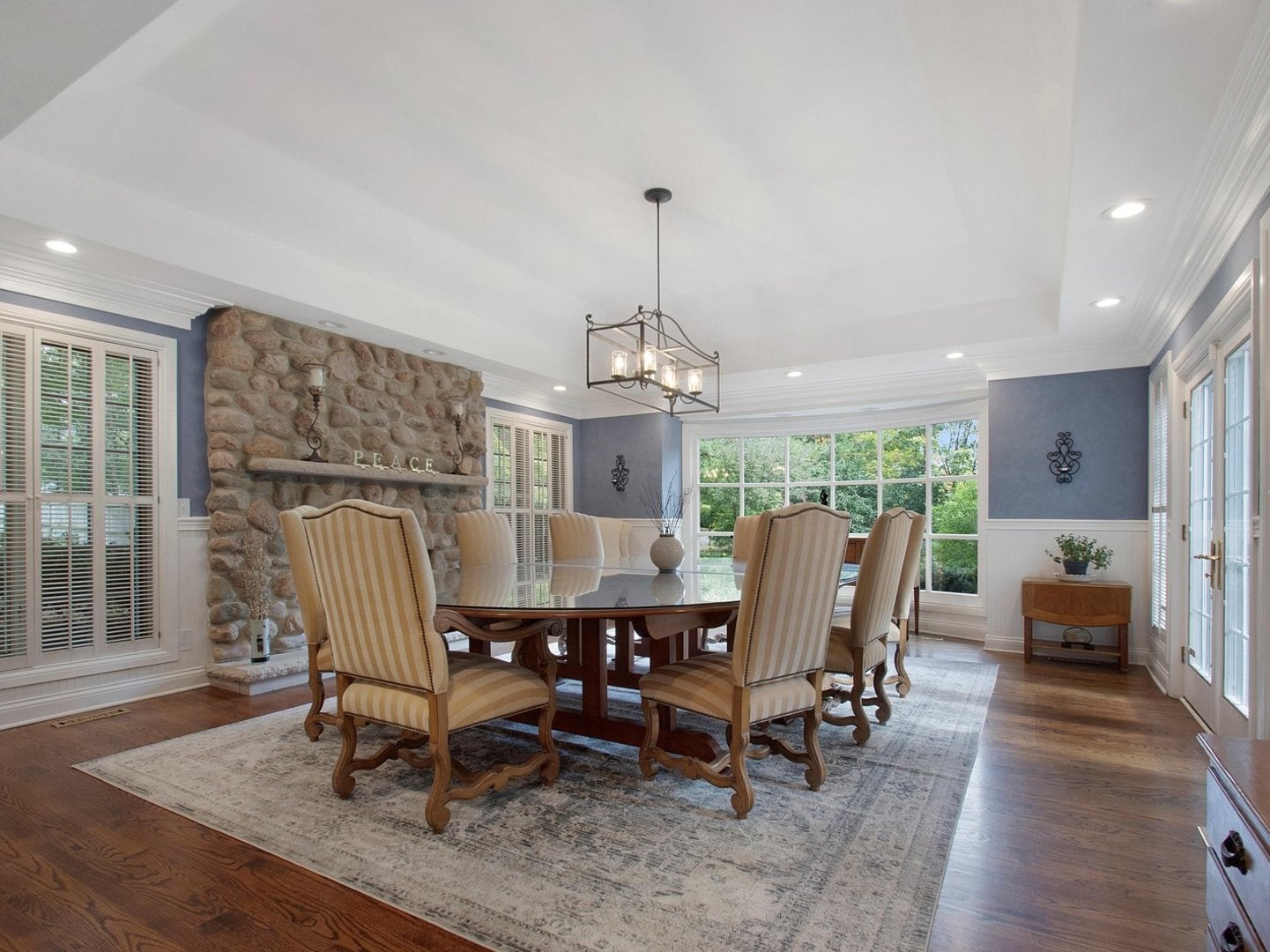 Rockford, Illinois, 61107, United States, 6 Bedrooms Bedrooms, ,7 BathroomsBathrooms,Residential,Active,1987218