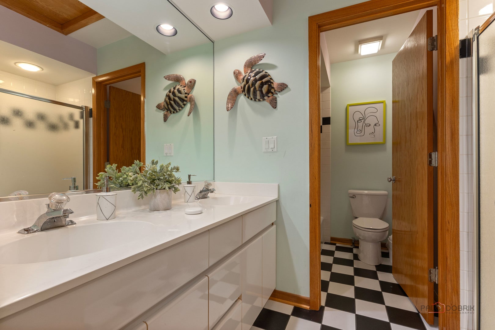 Buffalo Grove, Illinois, 60089, United States, 4 Bedrooms Bedrooms, ,5 BathroomsBathrooms,Residential,Active,1920276