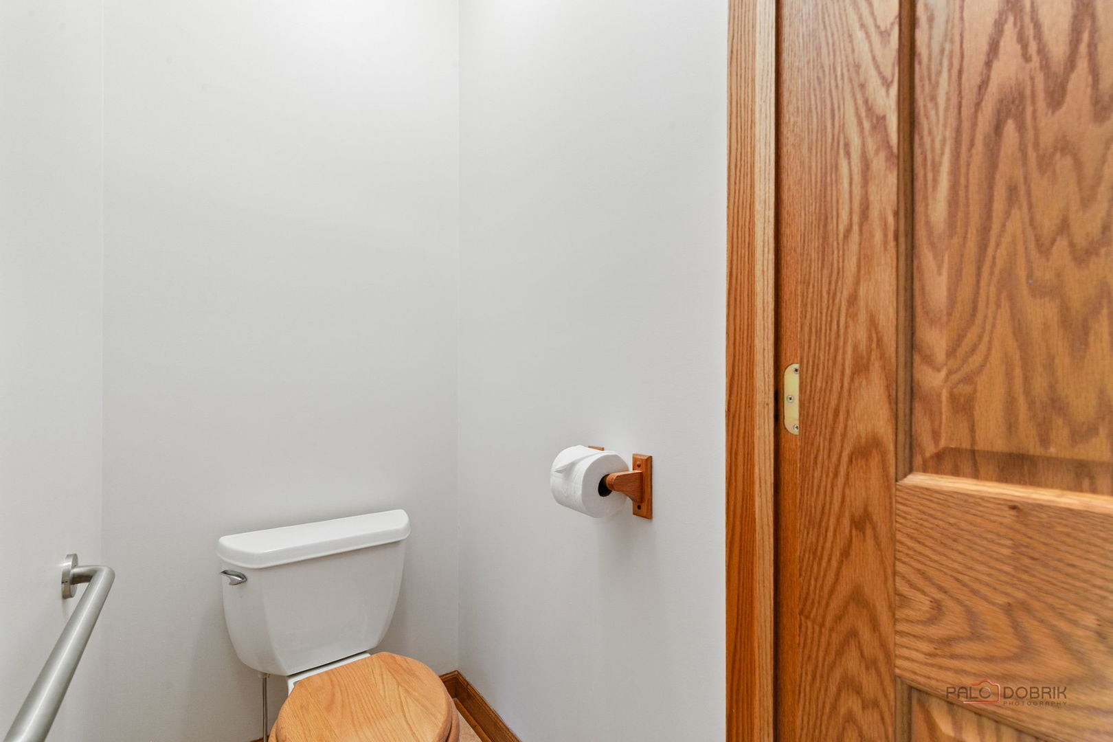 Mundelein, Illinois, 60060, United States, 4 Bedrooms Bedrooms, ,5 BathroomsBathrooms,Residential,Active,1934797