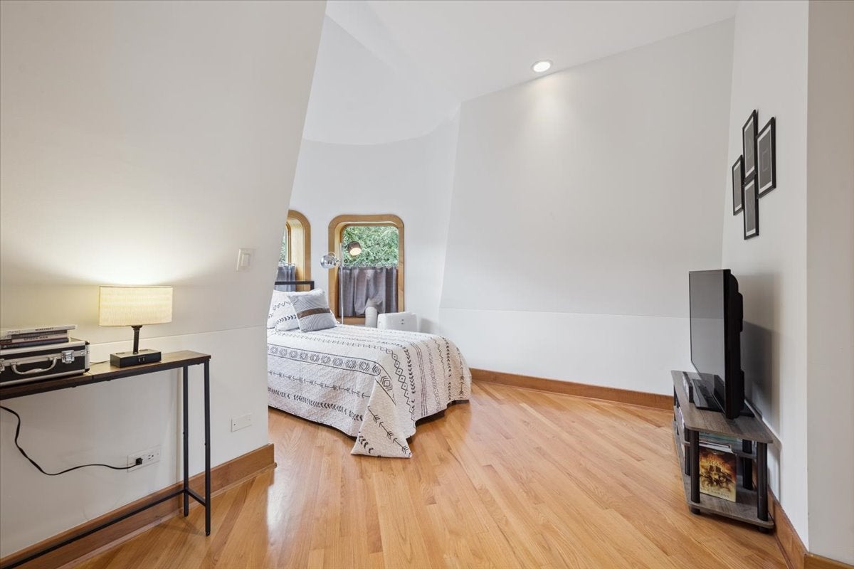 Chicago, Illinois, 60614, United States, 4 Bedrooms Bedrooms, ,5 BathroomsBathrooms,Residential,Active,1922312