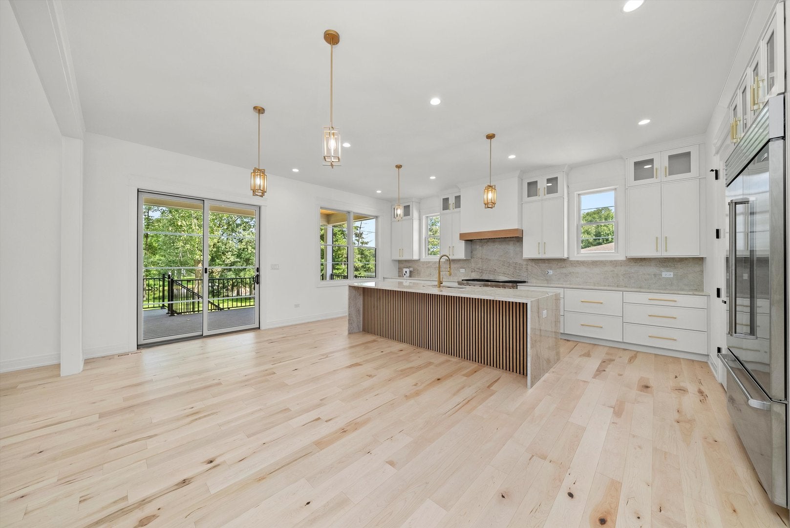 Burr Ridge, Illinois, 60527, United States, 6 Bedrooms Bedrooms, ,6 BathroomsBathrooms,Residential,Active,1929664