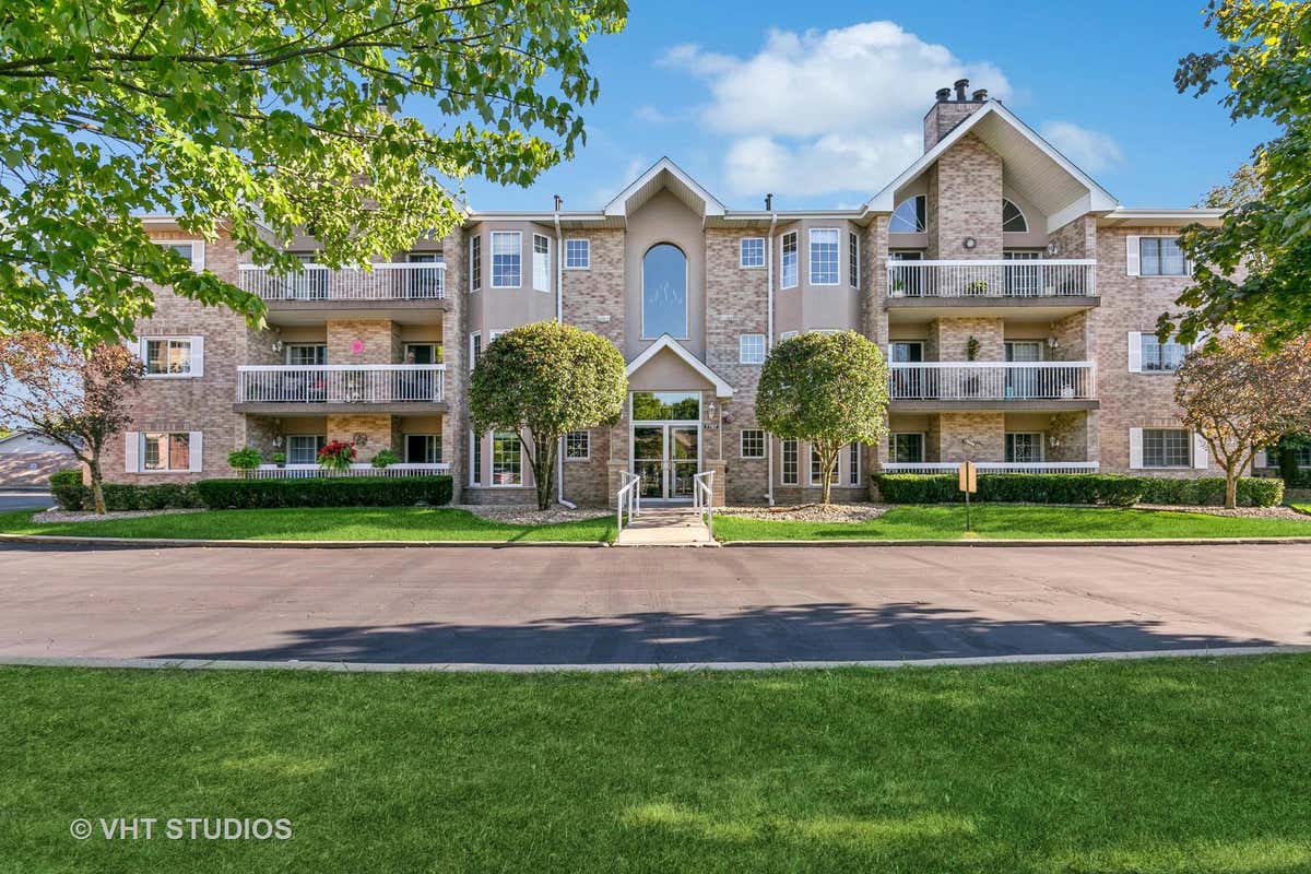 7787 BRISTOL PARK DR UNIT 2SE, TINLEY PARK, IL 60477, photo 1 of 13