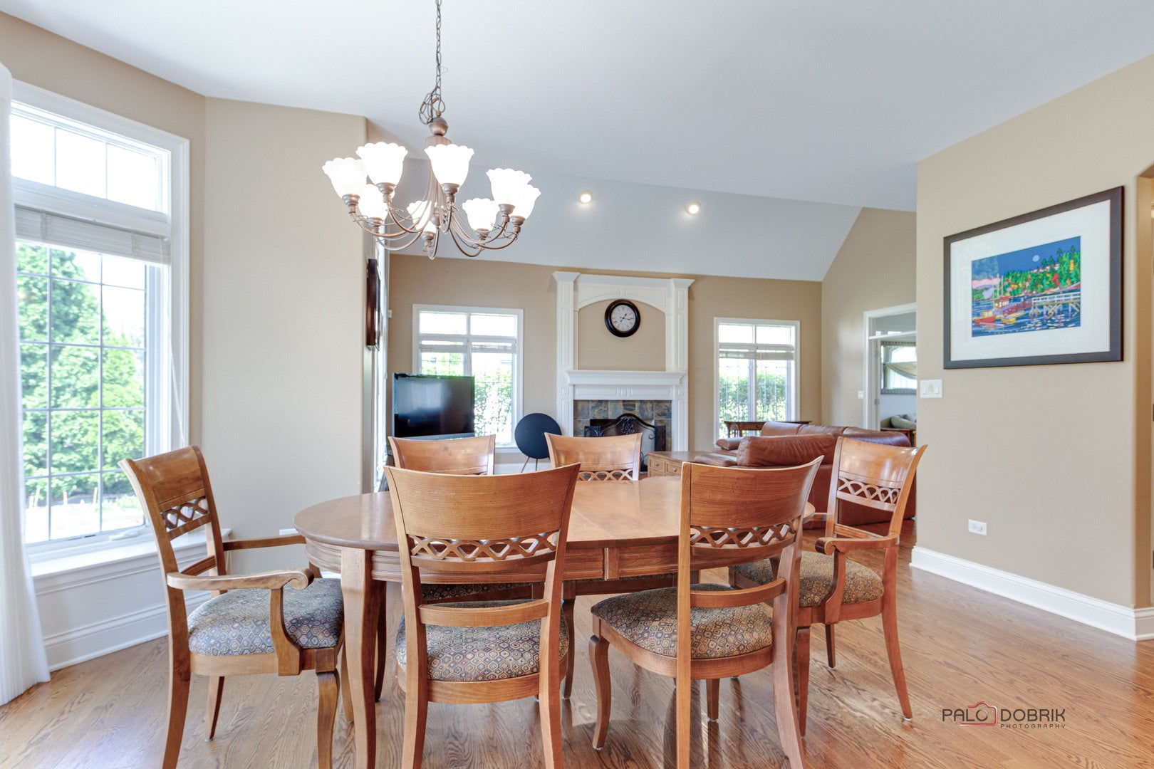 Libertyville, Illinois, 60048, United States, 5 Bedrooms Bedrooms, ,5 BathroomsBathrooms,Residential,Active,1900216