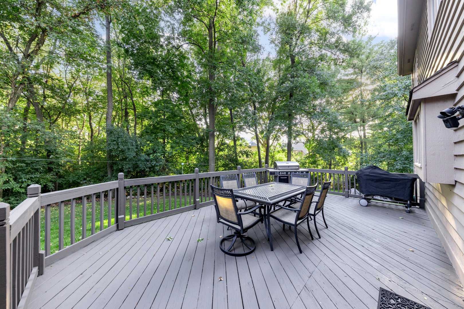 Naperville, Illinois, 60565, United States, 5 Bedrooms Bedrooms, ,4 BathroomsBathrooms,Residential,Active,1959981