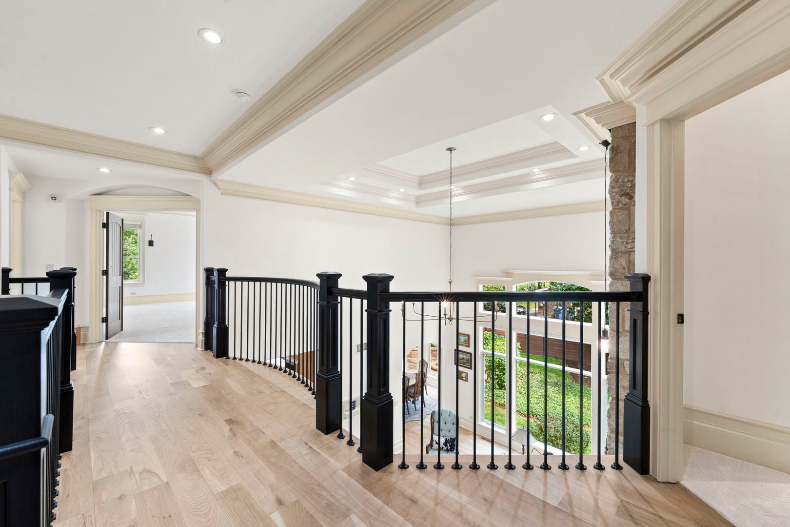 Wheaton, Illinois, 60187, United States, 6 Bedrooms Bedrooms, ,5 BathroomsBathrooms,Residential,Active,1926883