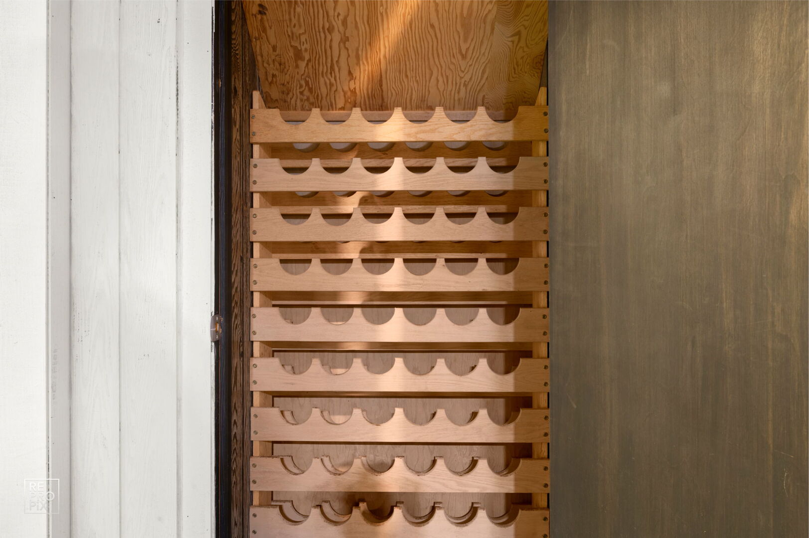 Wadsworth, Illinois, 60083, United States, 5 Bedrooms Bedrooms, ,6 BathroomsBathrooms,Residential,Active,1989775