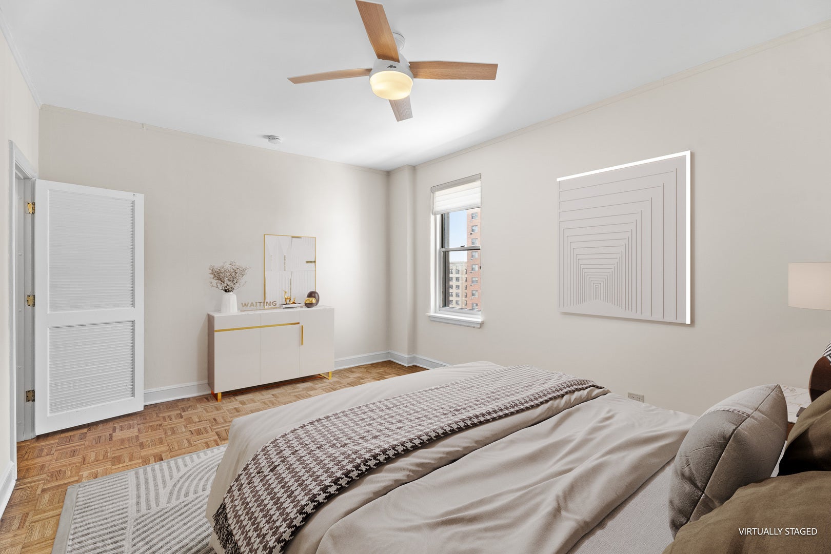 Chicago, Illinois, 60657, United States, 5 Bedrooms Bedrooms, ,4 BathroomsBathrooms,Residential,Active,1990638