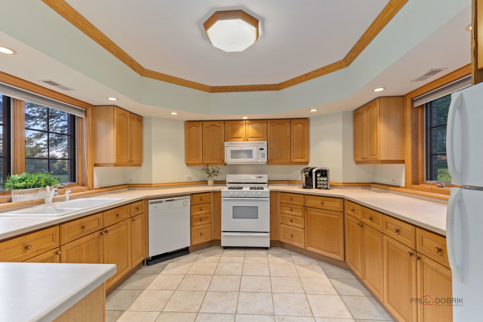 Wadsworth, Illinois, 60083, United States, 6 Bedrooms Bedrooms, ,10 BathroomsBathrooms,Residential,Active,1945842