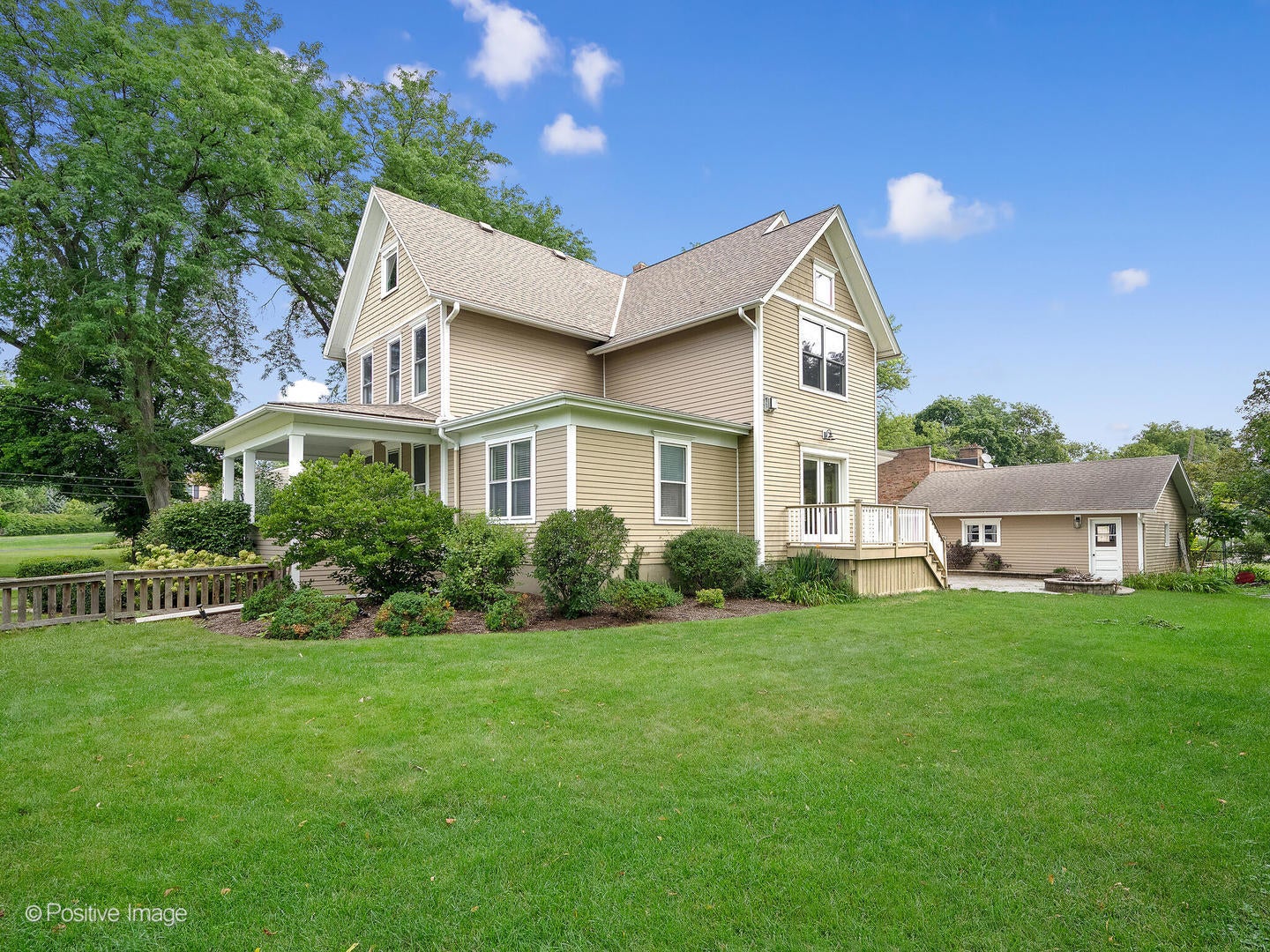 Wheaton, Illinois, 60187, United States, 4 Bedrooms Bedrooms, ,3 BathroomsBathrooms,Residential,Active,1922330