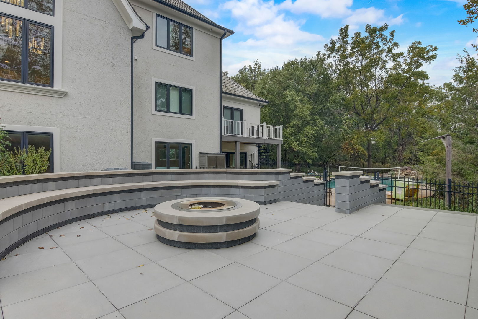 Barrington Hills, Illinois, 60021, United States, 4 Bedrooms Bedrooms, ,5 BathroomsBathrooms,Residential,Active,1968433