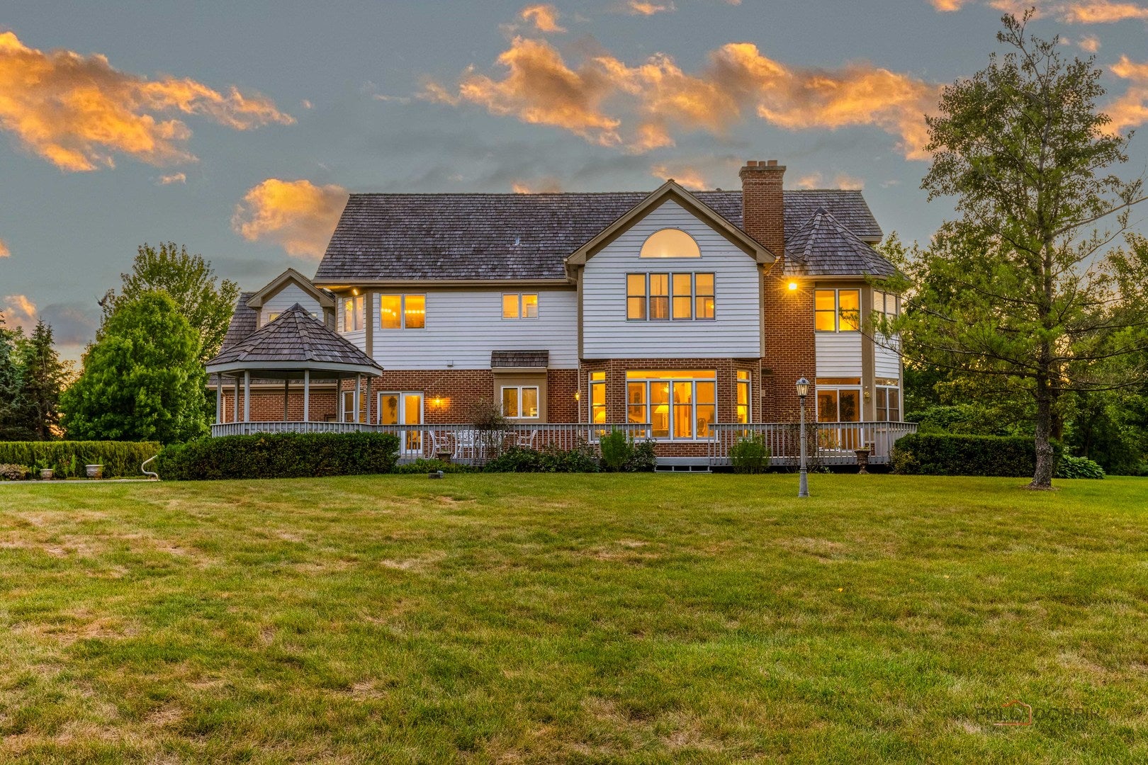 Long Grove, Illinois, 60047, United States, 4 Bedrooms Bedrooms, ,5 BathroomsBathrooms,Residential,Active,1929691