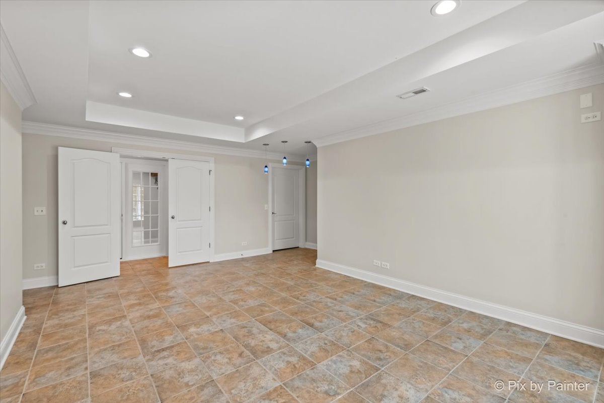 St. Charles, Illinois, 60175, United States, 5 Bedrooms Bedrooms, ,5 BathroomsBathrooms,Residential,Active,1959536