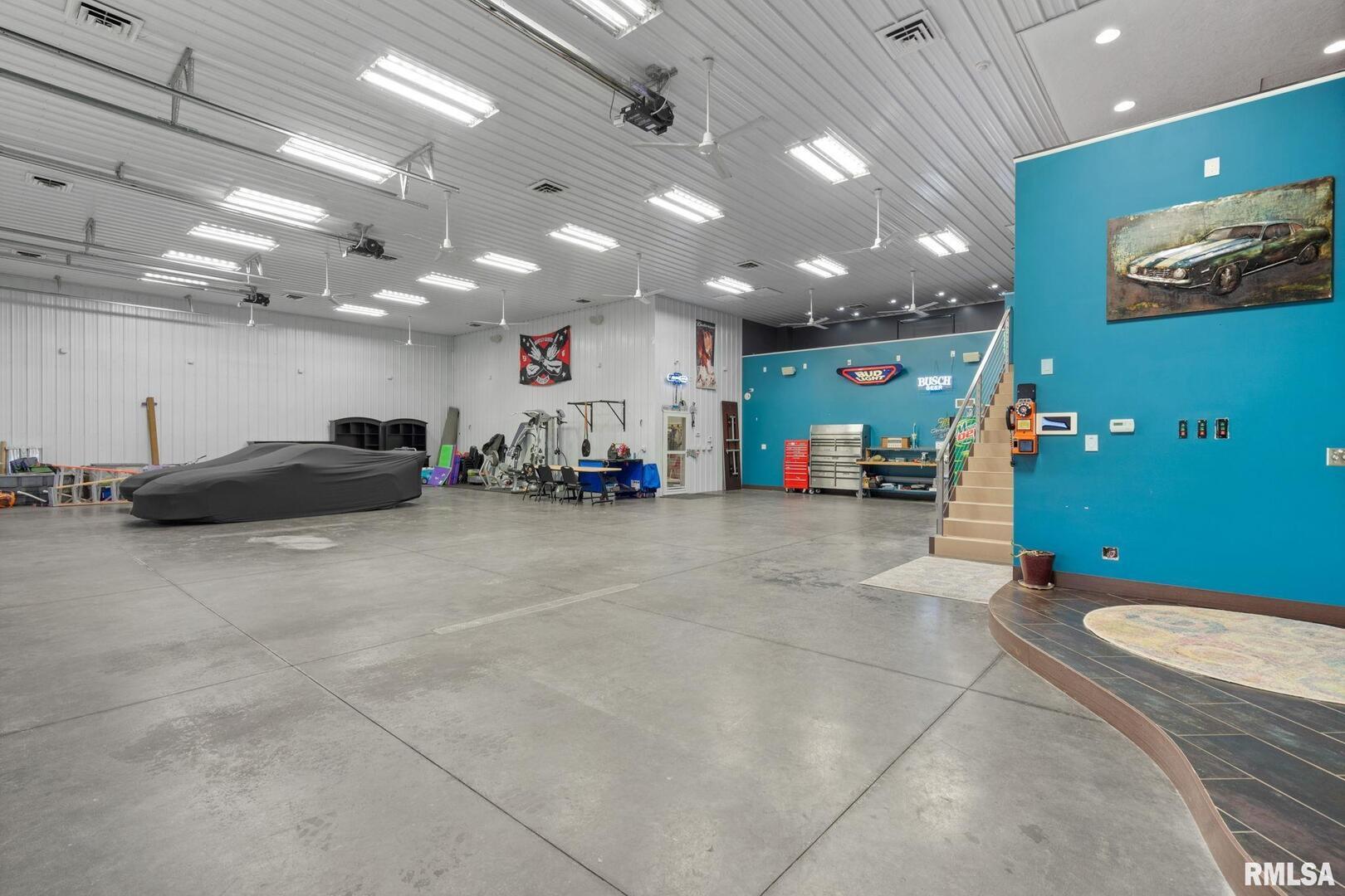 Geneseo, Illinois, 61254, United States, 3 Bedrooms Bedrooms, ,3 BathroomsBathrooms,Residential,Active,2011424