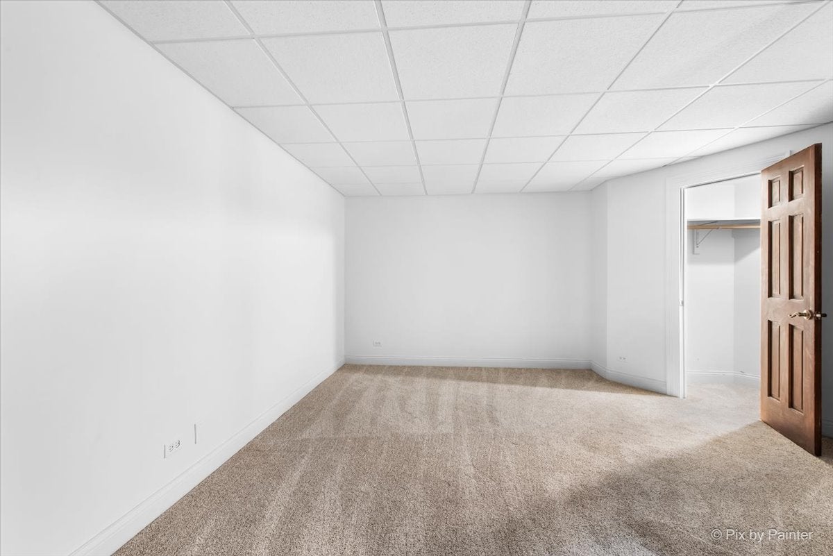 Lakewood, Illinois, 60014, United States, 3 Bedrooms Bedrooms, ,5 BathroomsBathrooms,Residential,Active,1968099