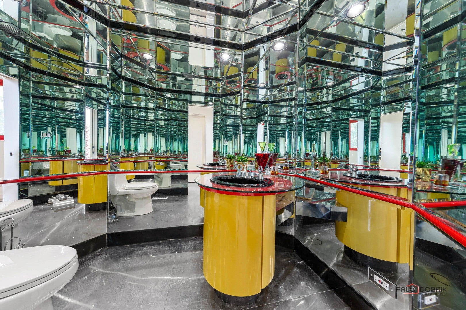 Northbrook, Illinois, 60062, United States, 6 Bedrooms Bedrooms, ,6 BathroomsBathrooms,Residential,Active,2027781